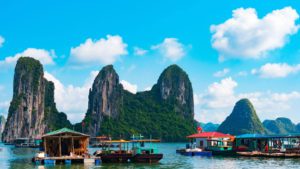 Islands in Halong bay cruise
