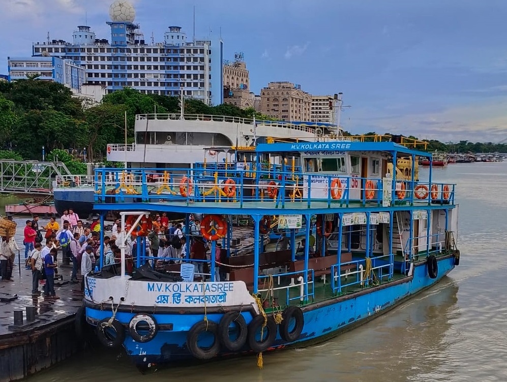 Hoogly river cruise, Kolkata city tour