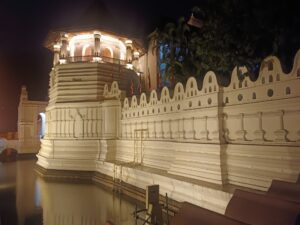 Tempe of tooth Kandy srilanka tour