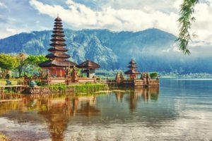 Pura Ulun Danu temple, Bali tour package