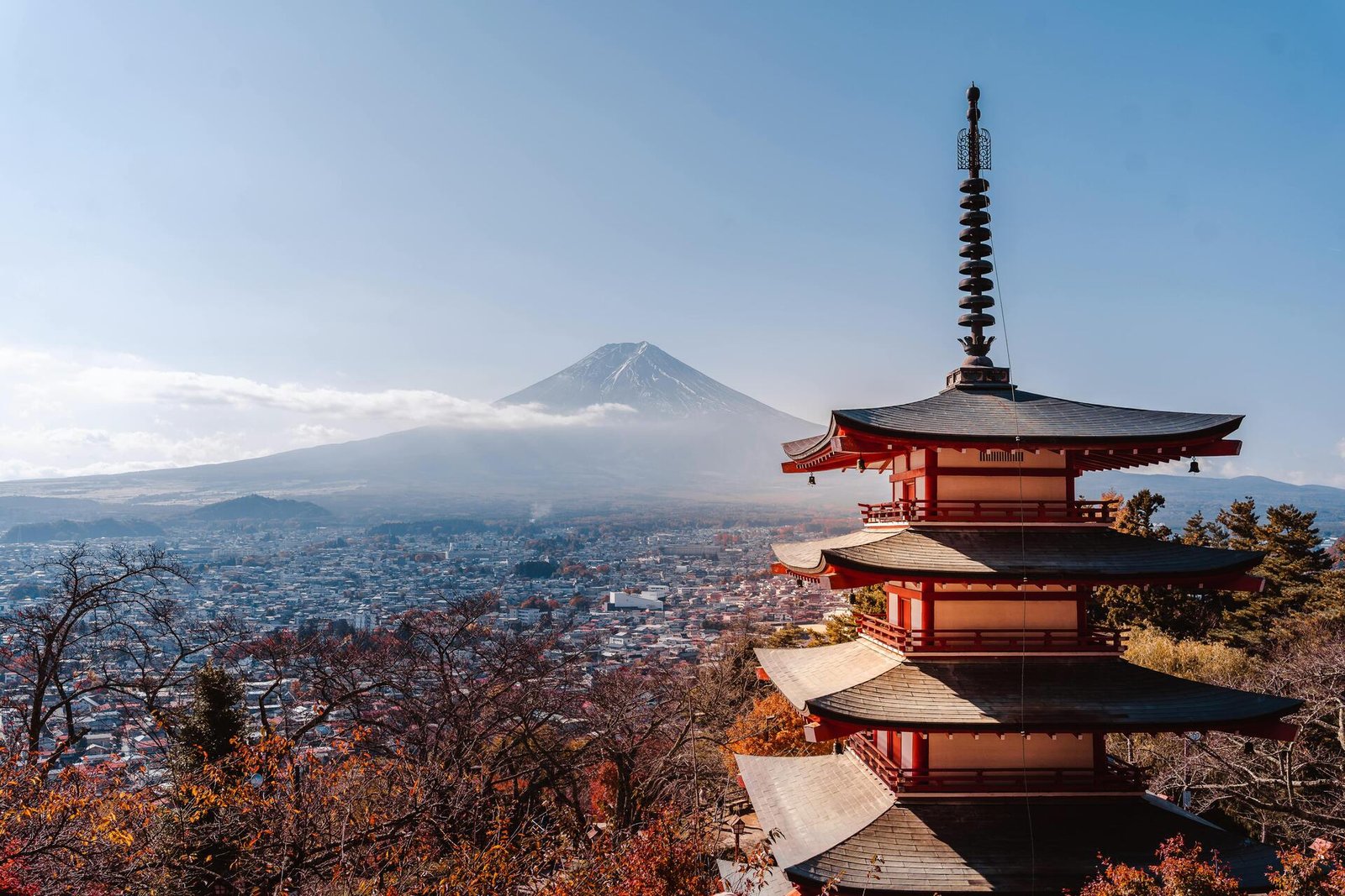 chureito pagoda fujiyoshida japan