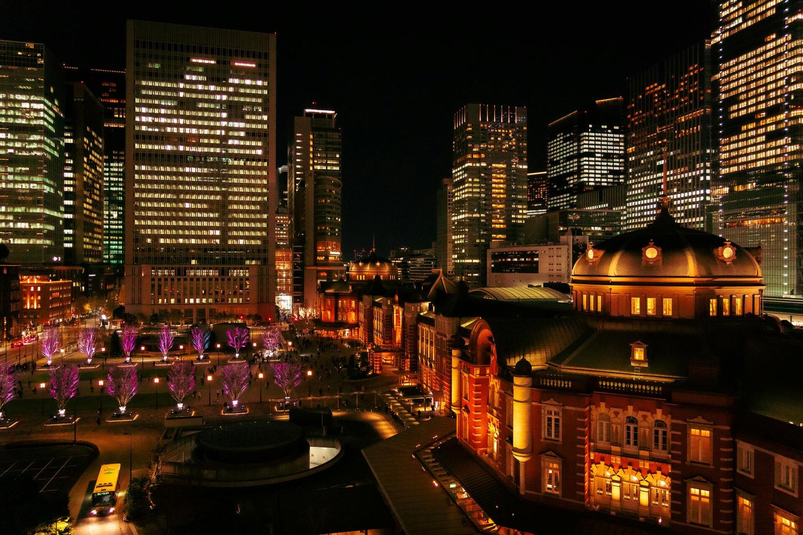 tokyo station view in evening
