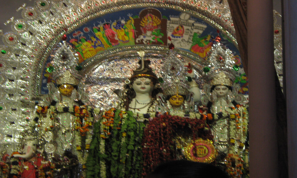 bonedi barir durga puja outside kolkata