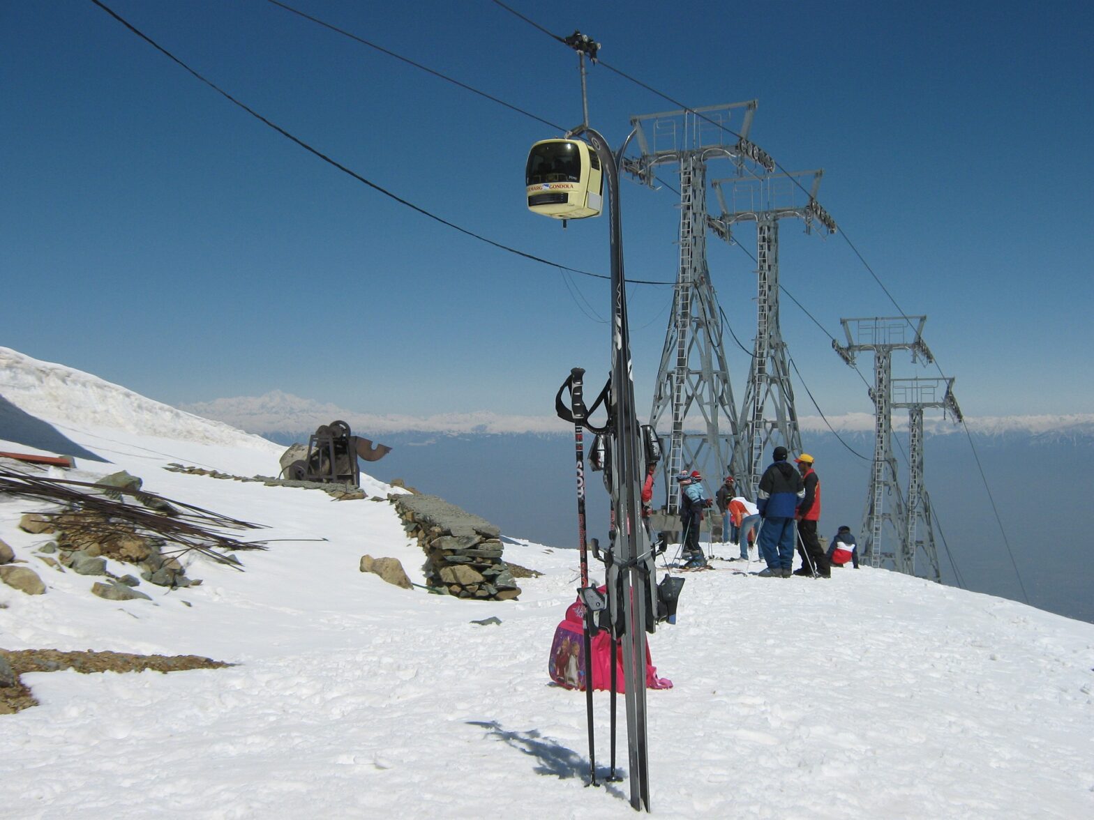 gulmarg gondola second level kashmir