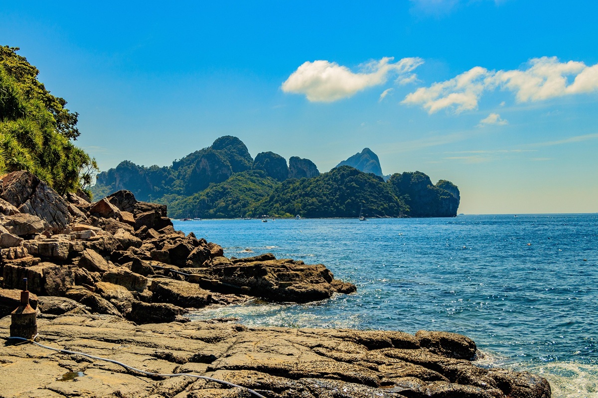 Phi Phi Island tour in Phuket thailand