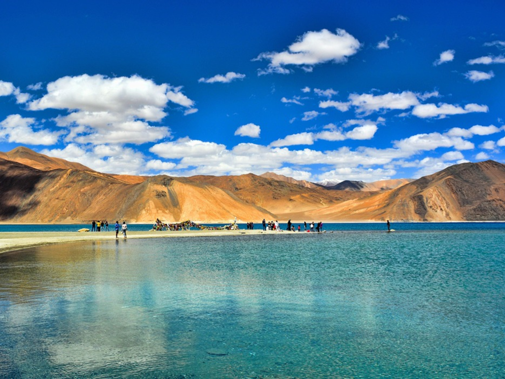 pangong lake in leh ladakh tour